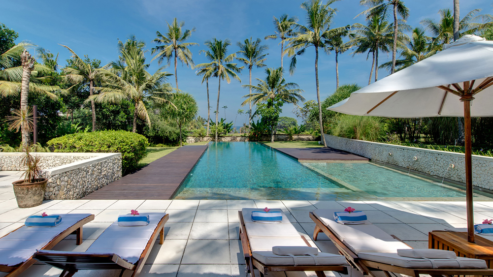 Samadhana - Sun loungers with ocean view